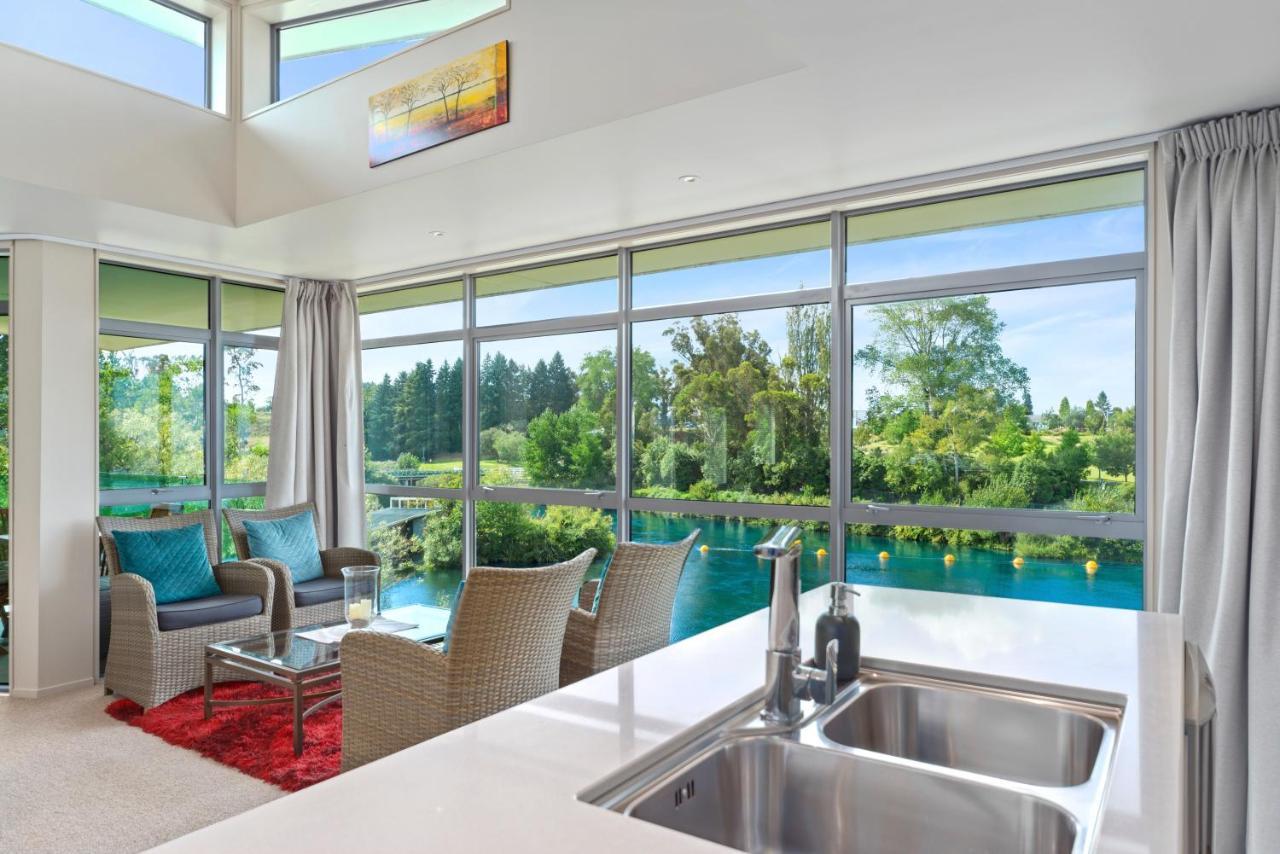 Two Views Taupo Apartment Екстериор снимка